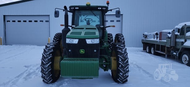 2011 JOHN DEERE 8235R - Image 5
