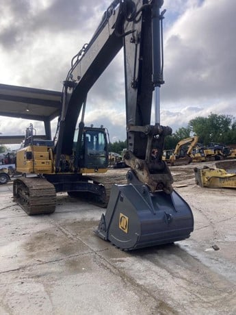 2023 DEERE 350 P-TIER