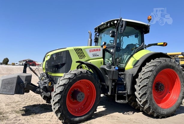 2017 CLAAS AXION 880 - Image 3