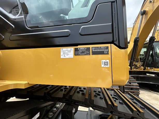 2025 CATERPILLAR 374 - Image 2