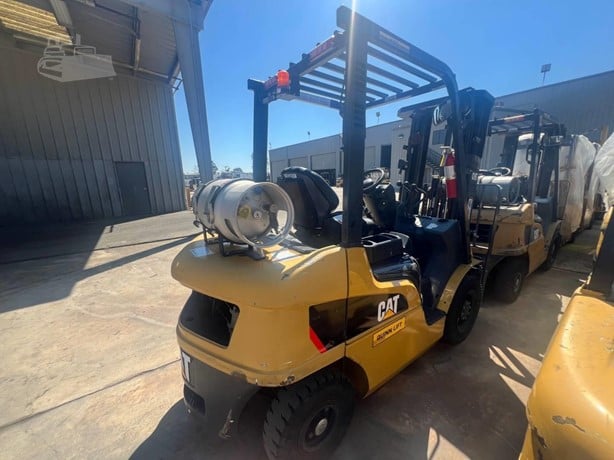 2020 CATERPILLAR GP25N - Image 2