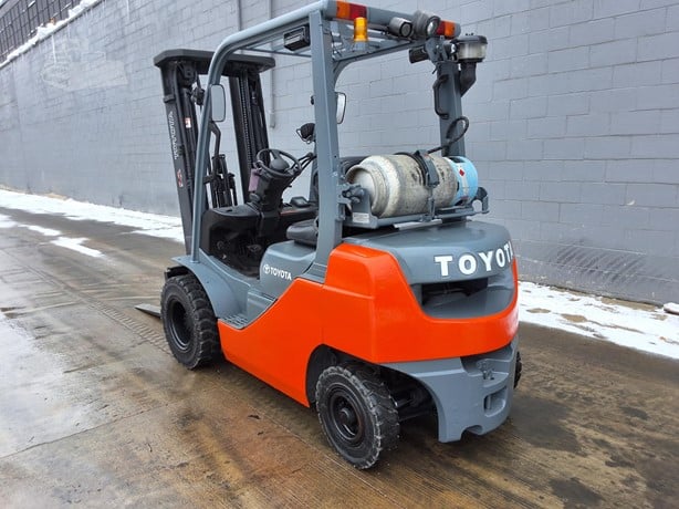 2019 TOYOTA 8FGU20 - Image 2