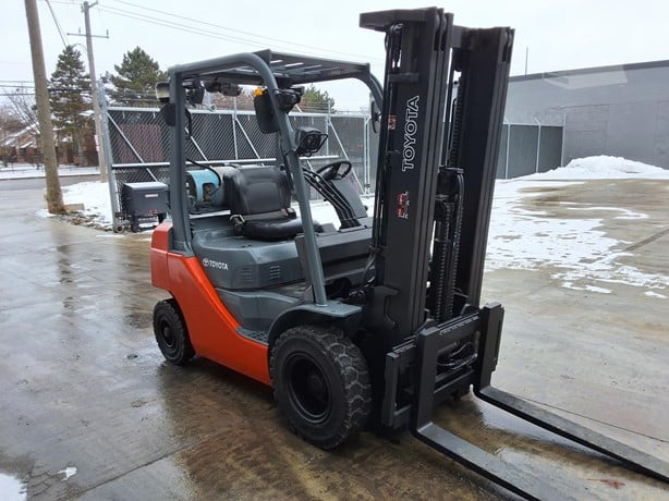 2019 TOYOTA 8FGU20 - Image 4