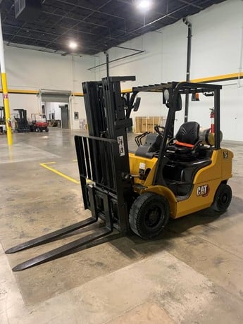 2019 CATERPILLAR GP25N5 - Image 2