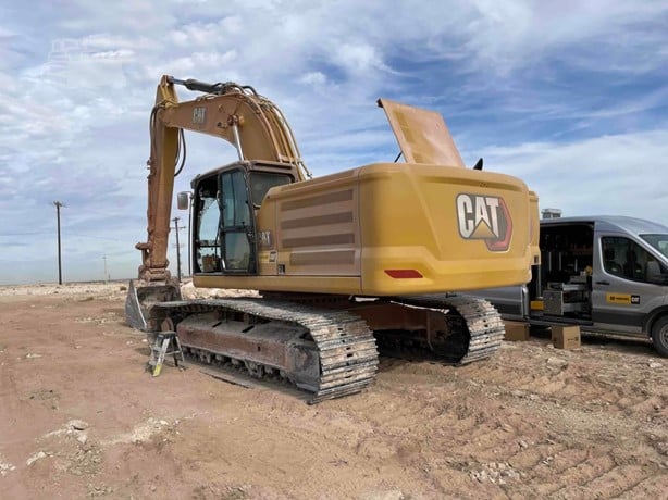 2023 CATERPILLAR 340 - Image 4