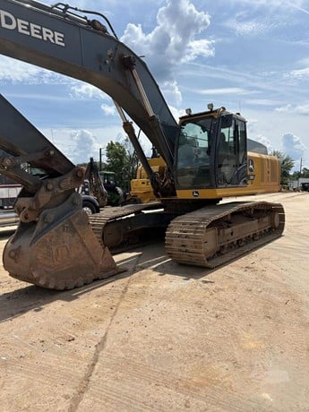 2023 DEERE 350 P-TIER