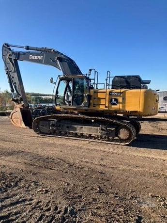 2021 DEERE 470G LC - Image 2