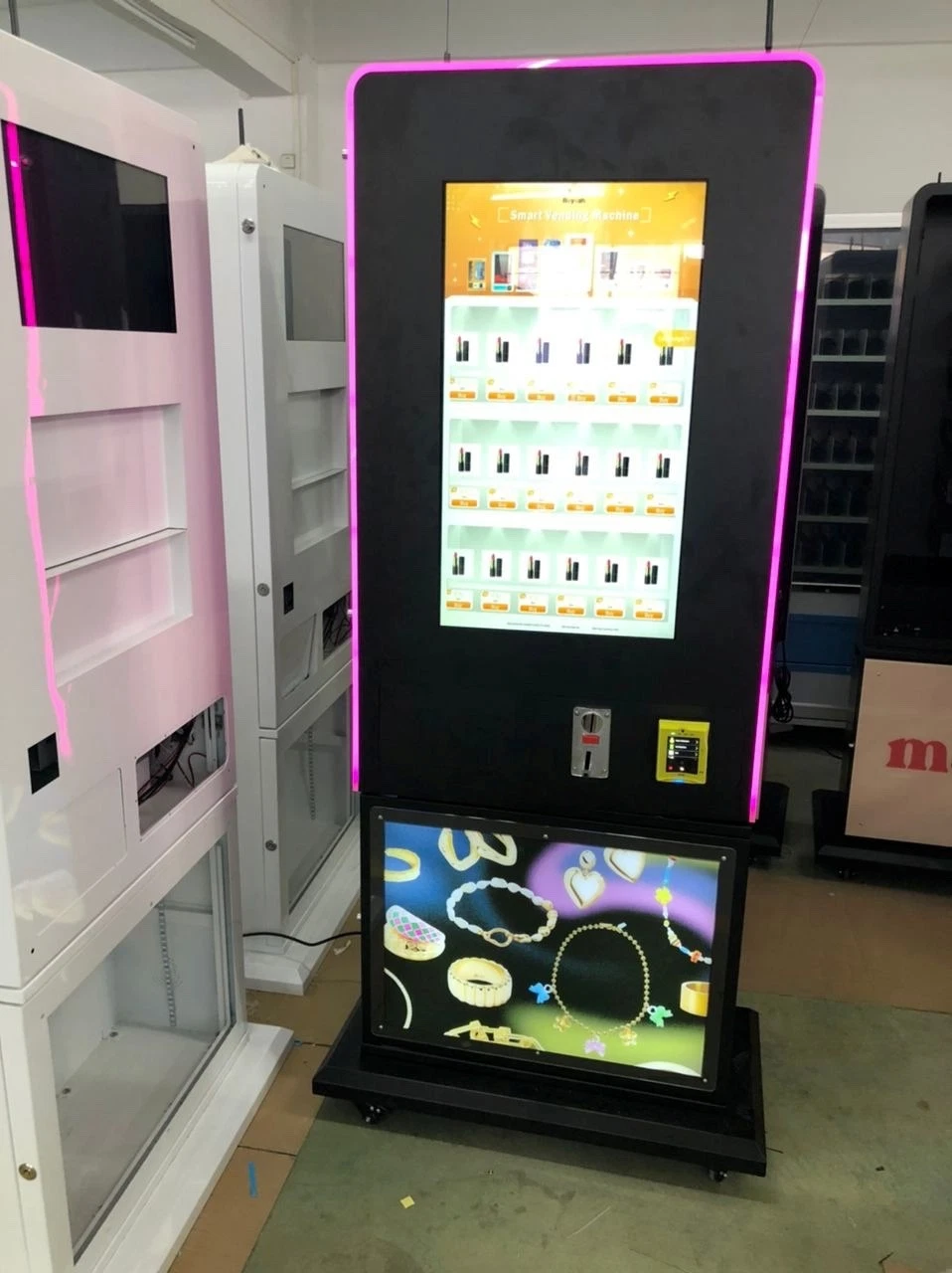 XL Capacity Vending Machines For Sale - 32" Screen with Stand - Image 3