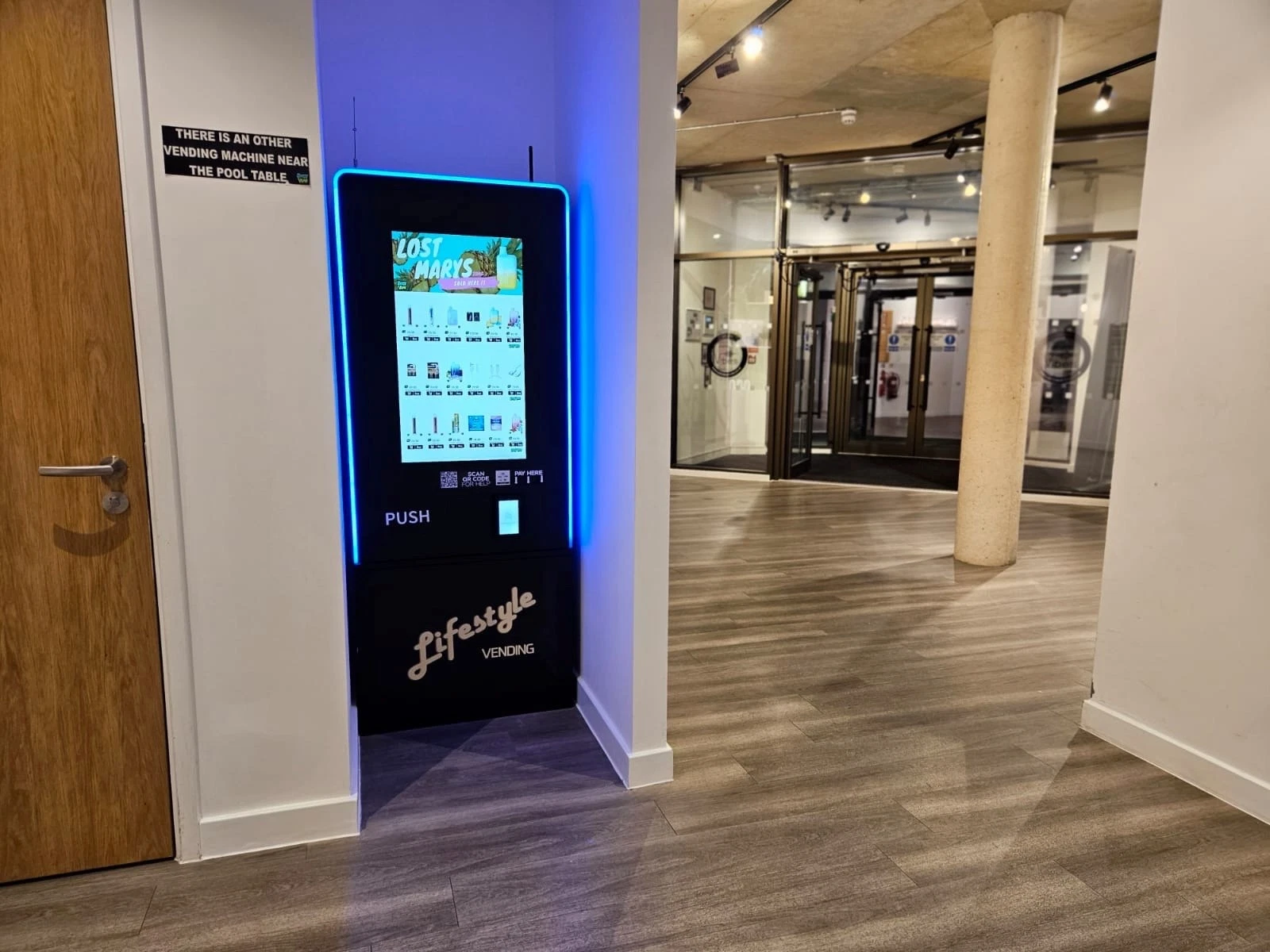 XL Capacity Vending Machines For Sale - 32" Screen with Stand