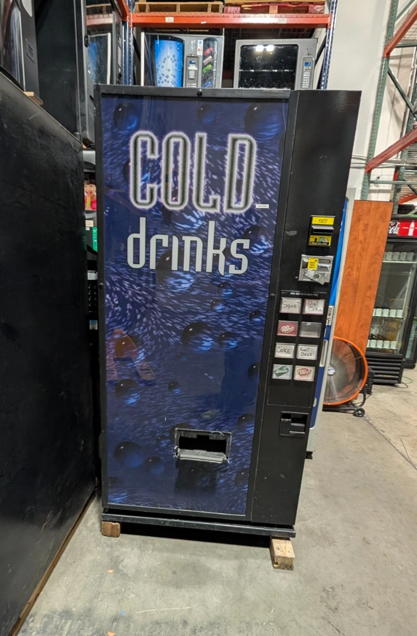 Dixie Narco Beverager Vending Machine (With Card Reader) - Image 3