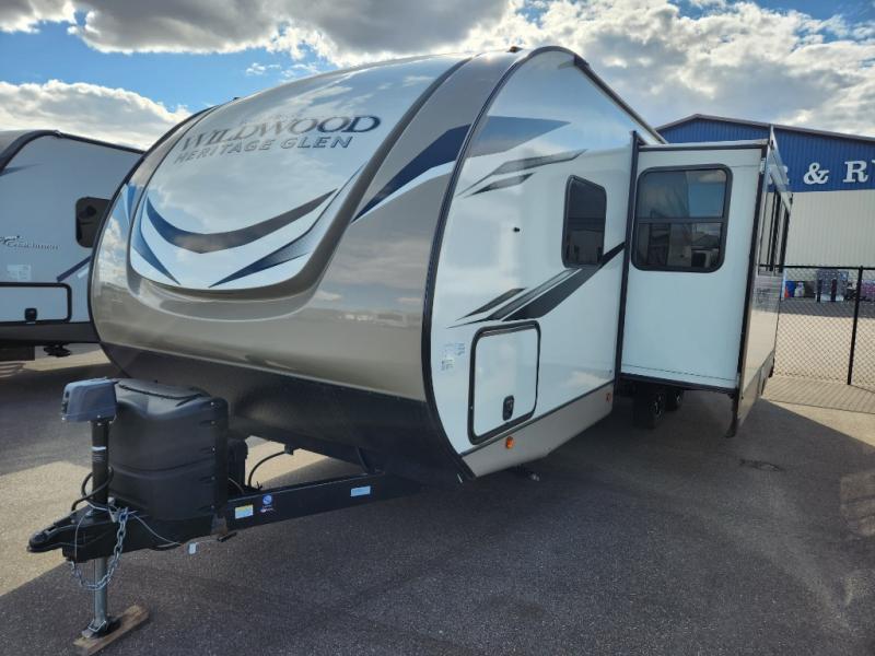 Used 2022 Forest River RV Wildwood Heritage Glen Hyper-Lyte 25RBHL - Image 5