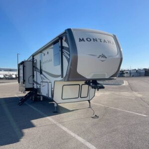 2017 Keystone Montana 3160RL Fifth Wheel – Luxury Rear Living Design