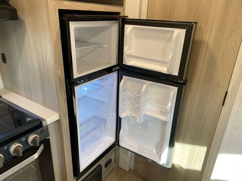 Used 2023 Forest River Flagstaff E-Pro 20FBS - Image 14