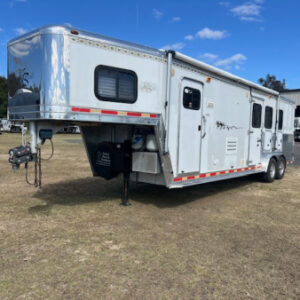 Used 2003 Kiefer Manufacturing 8' wide 3 horse w/10' living quarters Horse Trailer